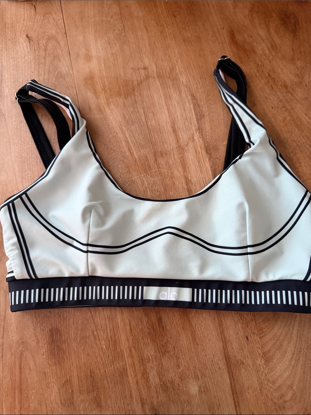 ALO Yoga Mint Green and Black Striped Sports Bra No inside tags. XS or Small